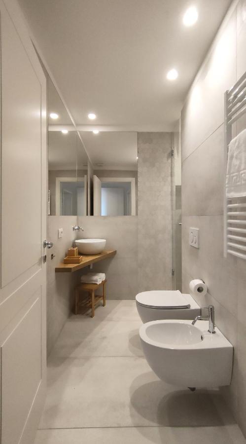 Milano Navigli Apartment - Via Vigevano Luaran gambar