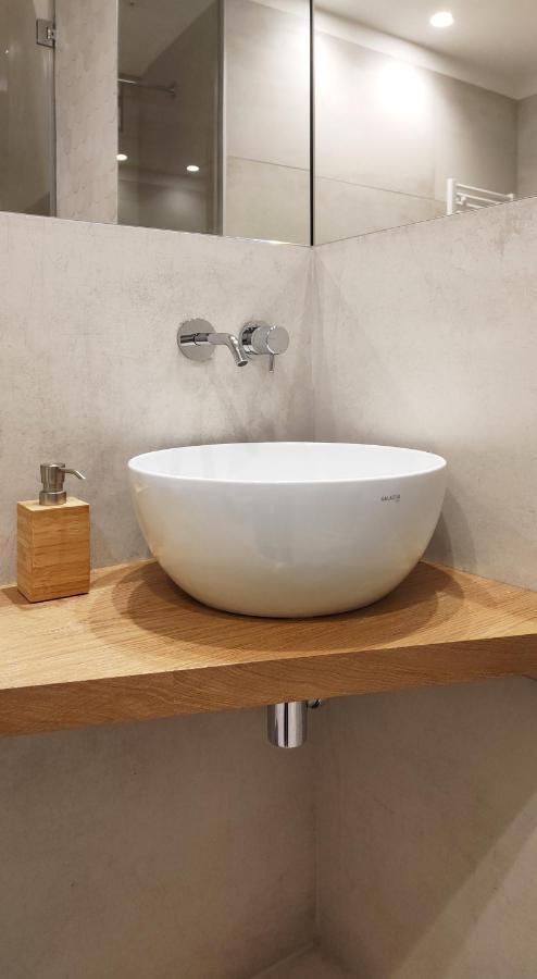 Milano Navigli Apartment - Via Vigevano Luaran gambar